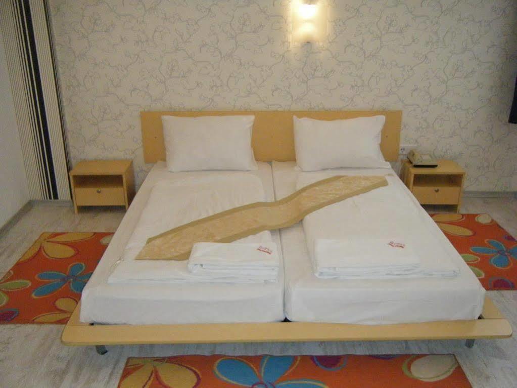 Scotty'S Boutique Hotel Sofia Buitenkant foto